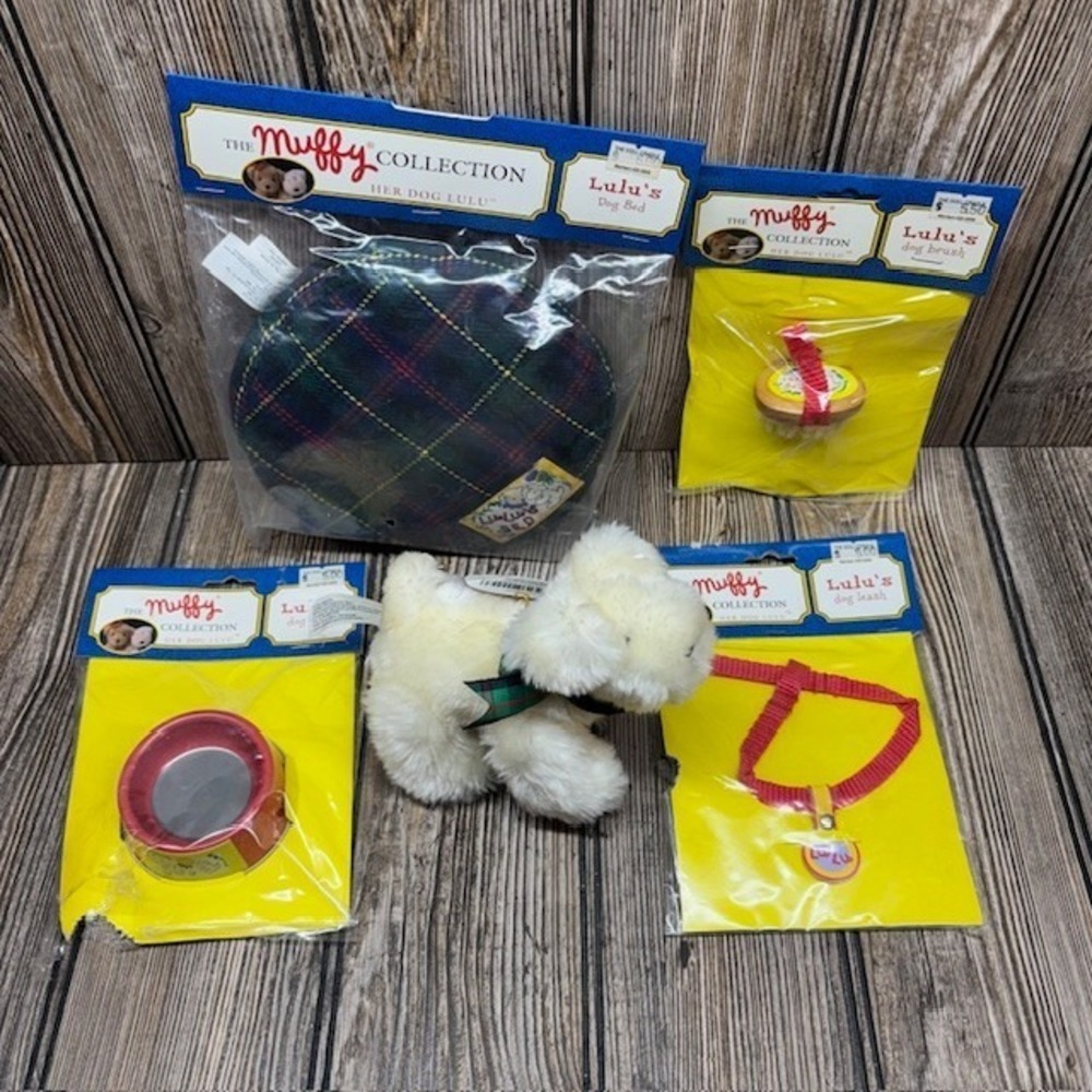 Muffy Vanderbear Collection LULU'S DOG w/ Accessories- Bowl, Leash, Bed, Brush